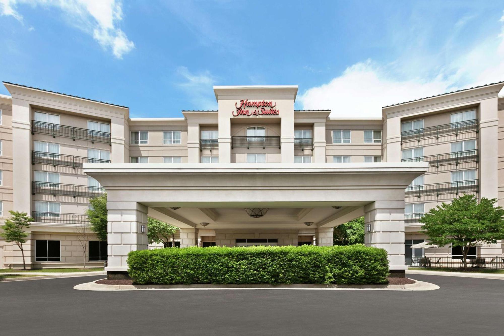 Hampton Inn & Suites Washington-Dulles International Airport Sterling Exterior photo