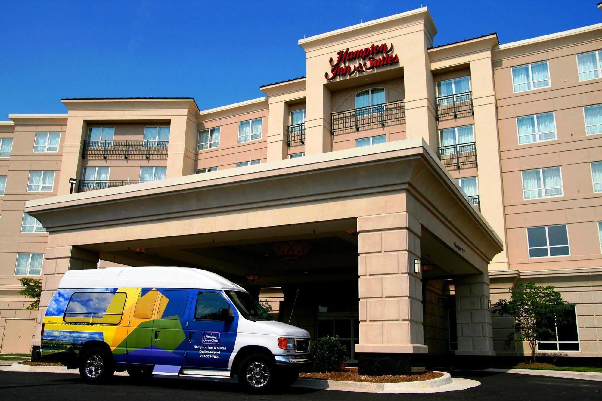 Hampton Inn & Suites Washington-Dulles International Airport Sterling Exterior photo